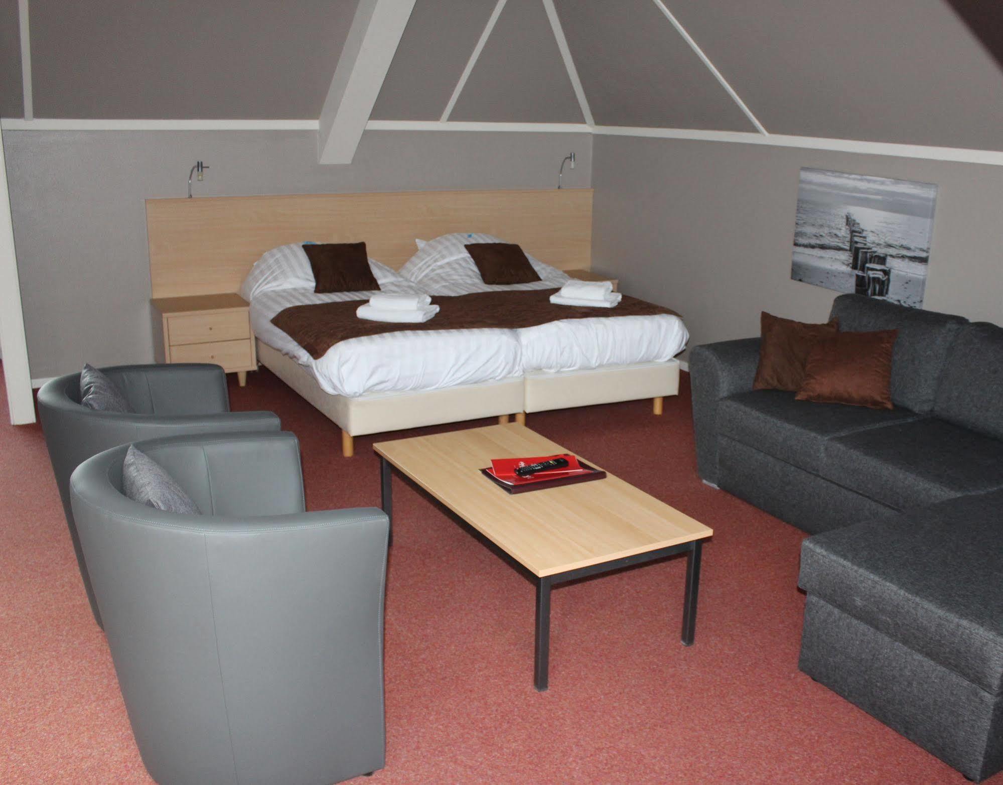 Hotel Restaurant 'T Klokje Renesse Exteriér fotografie