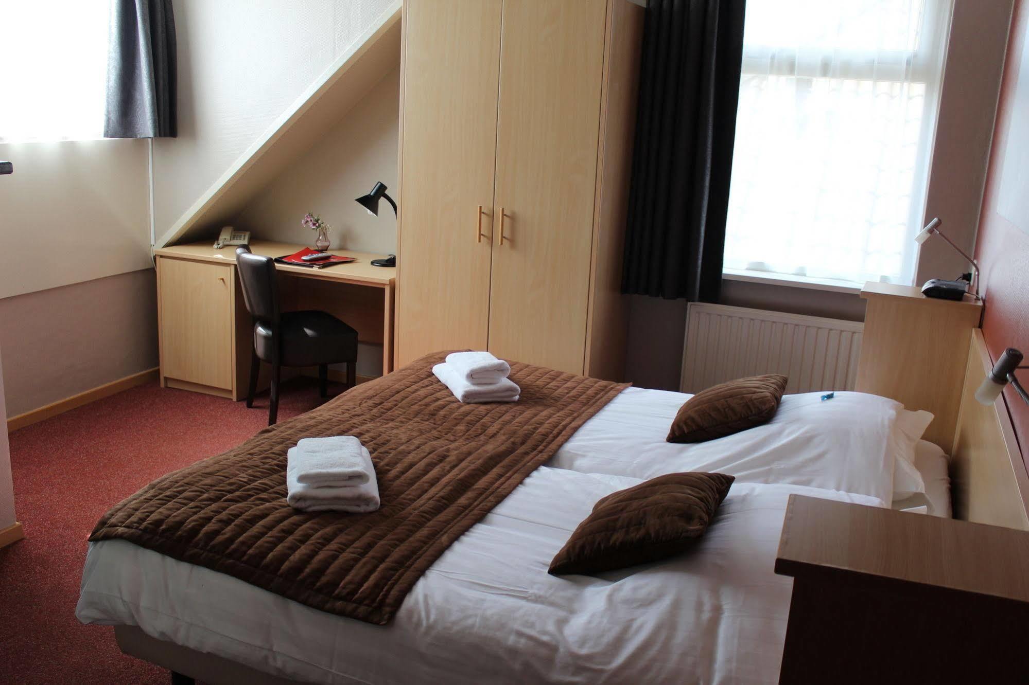 Hotel Restaurant 'T Klokje Renesse Exteriér fotografie