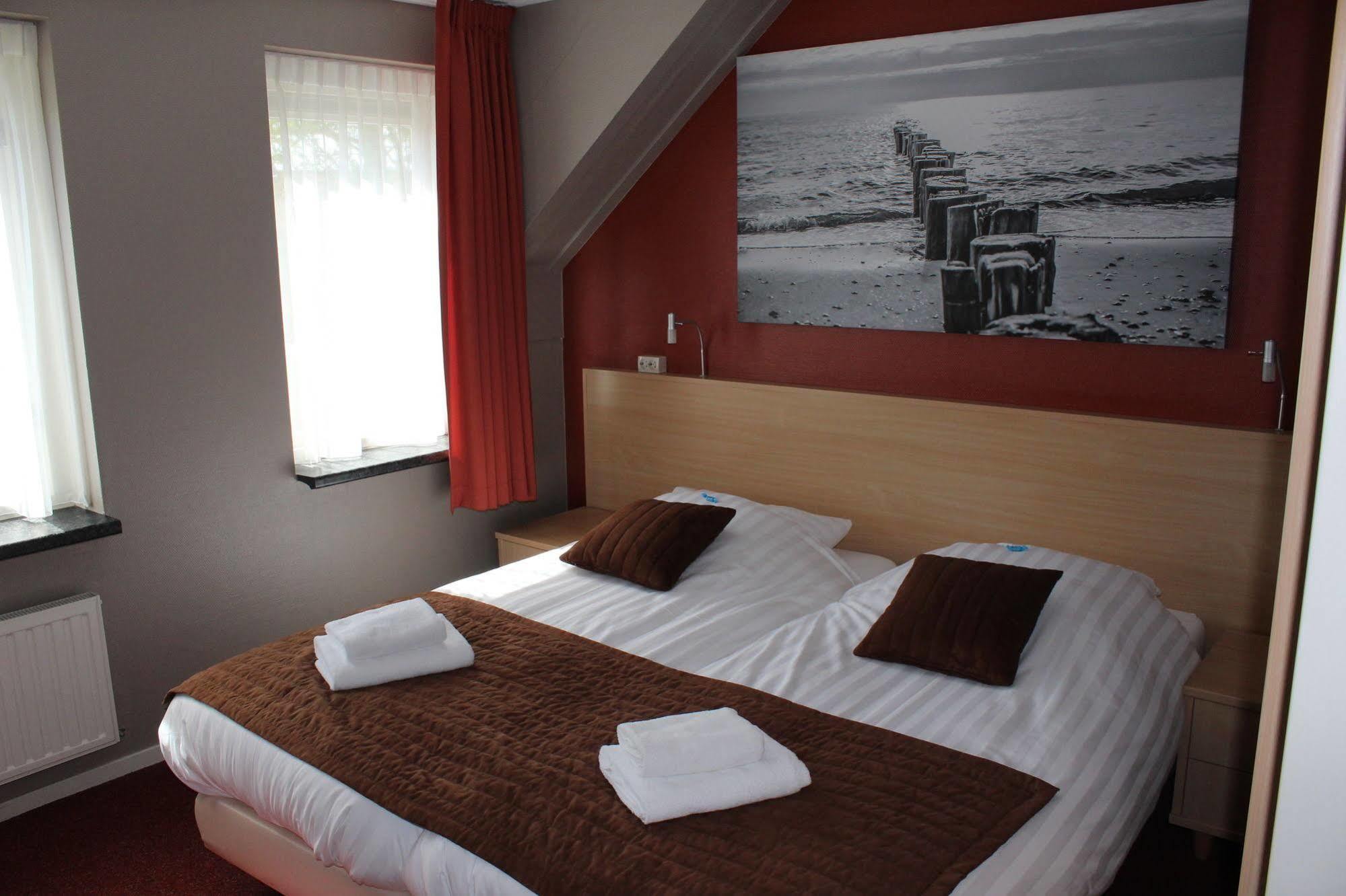 Hotel Restaurant 'T Klokje Renesse Exteriér fotografie