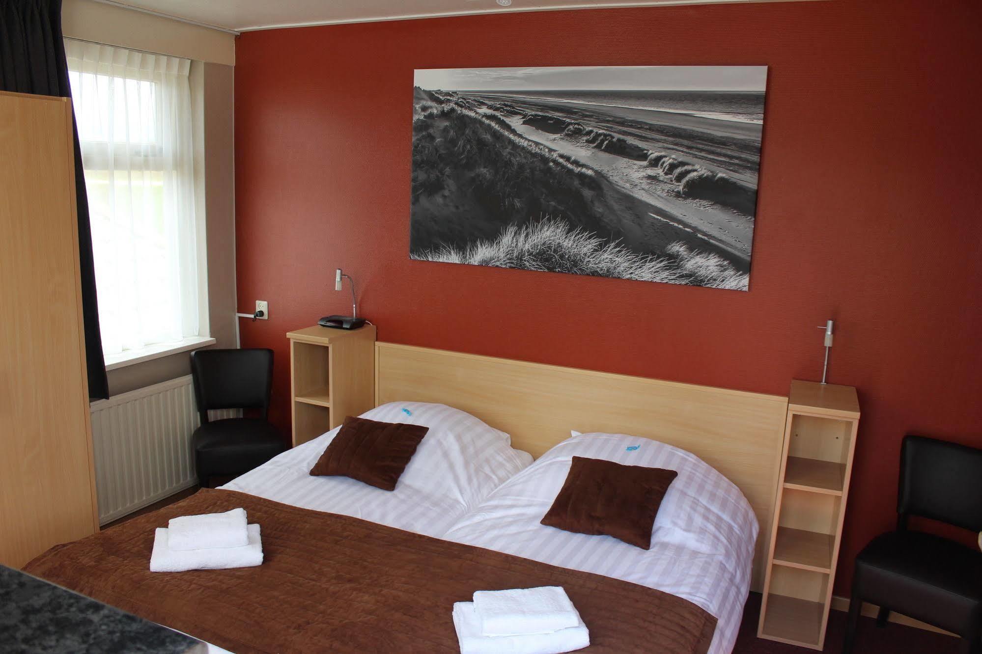Hotel Restaurant 'T Klokje Renesse Exteriér fotografie
