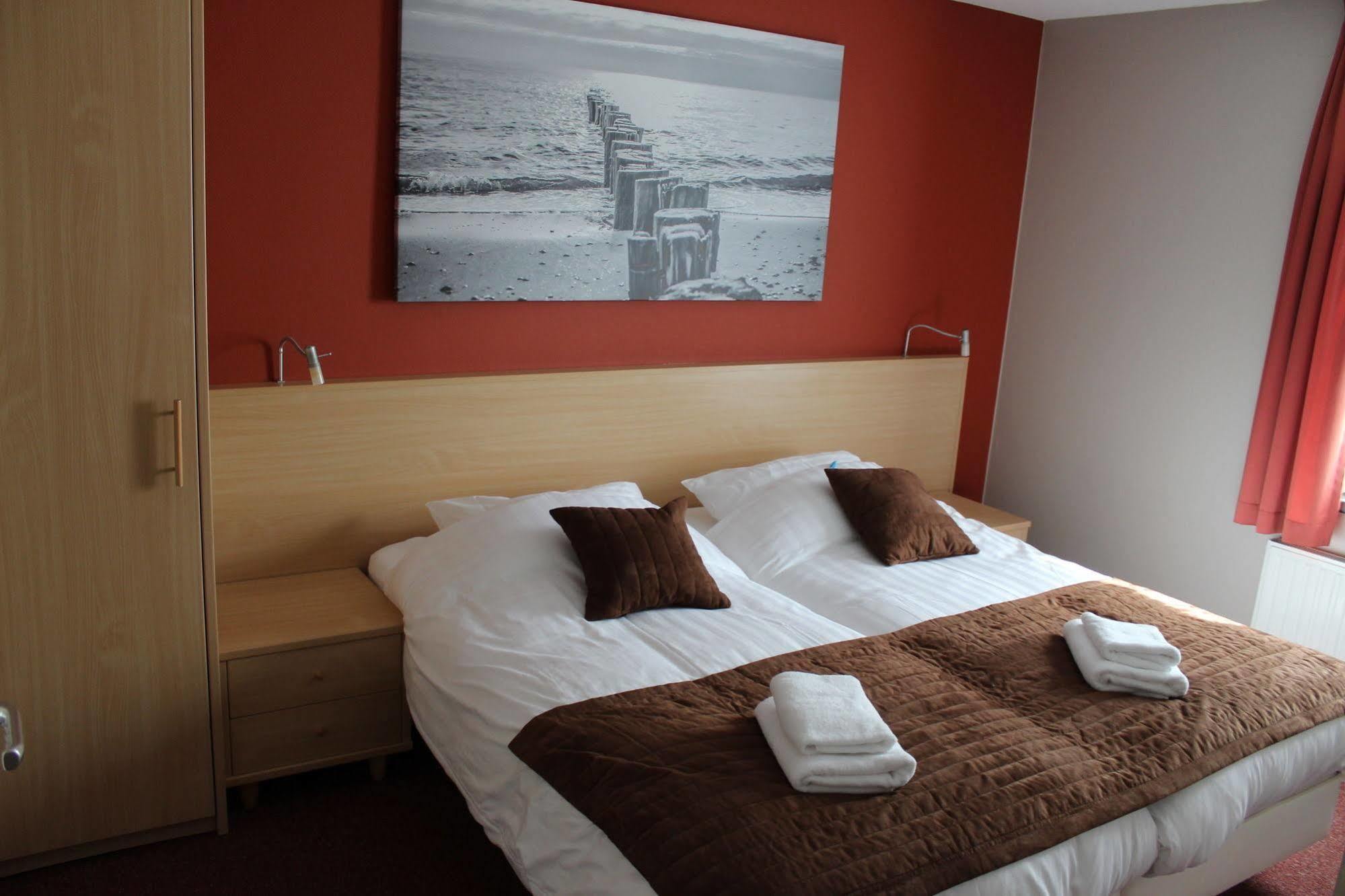 Hotel Restaurant 'T Klokje Renesse Exteriér fotografie